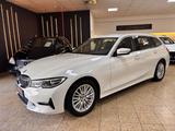 BMW Touring 320 d xDrive Luxury Line - BMW 320 in Dortmund