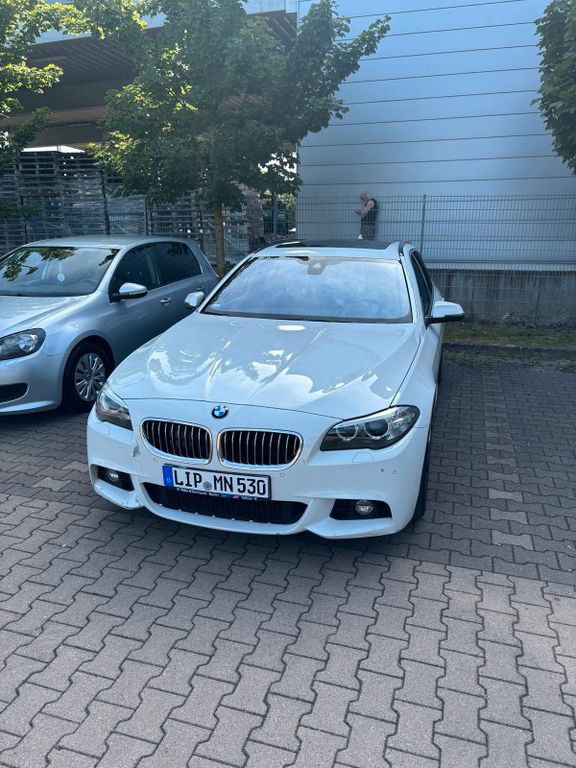 Image of BMW 530