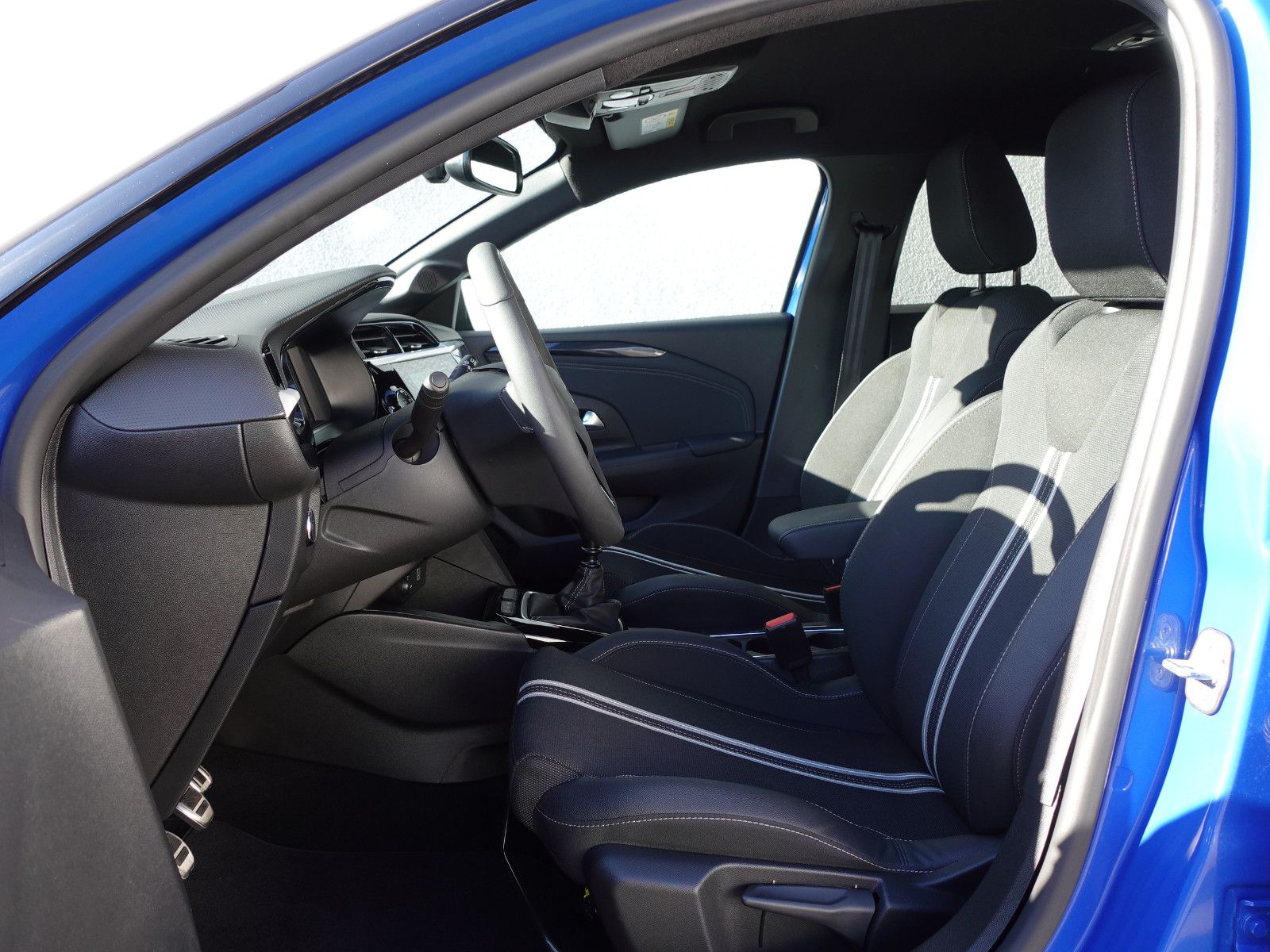 Fahrzeugabbildung Opel Corsa 1.2Turbo  GS Allwetter,SHZ,PDC,Kamera,Navi