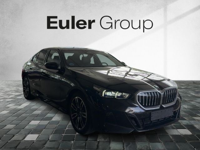 BMW 520 d Limousine Sportpaket Navi Digitales Cockpi foto 5
