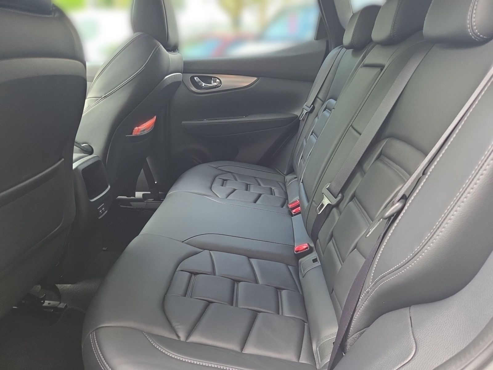 Fahrzeugabbildung Nissan Qashqai 1.3 DIG-T Akari 158 PS Autom. *NAVI*SITZ