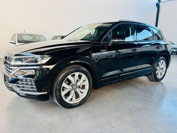 Volkswagen Touareg - 2