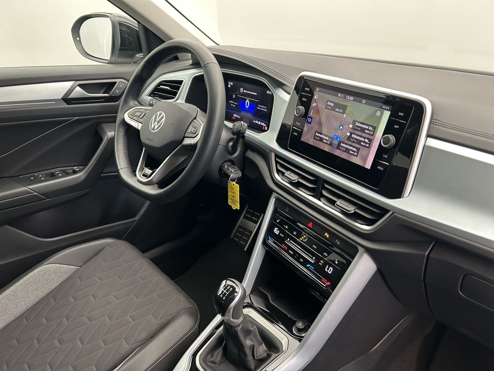 Volkswagen T-Roc - Bild 9