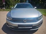 Volkswagen Passat Variant Business Premium*ACC*Side* - Volkswagen Passat Variant: Business