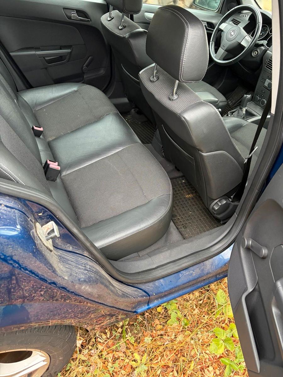 Opel Astra 2008 — photo 7
