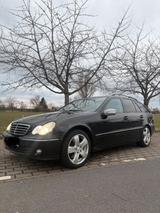 Mercedes-Benz Mercedes Benz C220 CDI Sport Edition - Mercedes-Benz C 220: Cdi Sport Edition