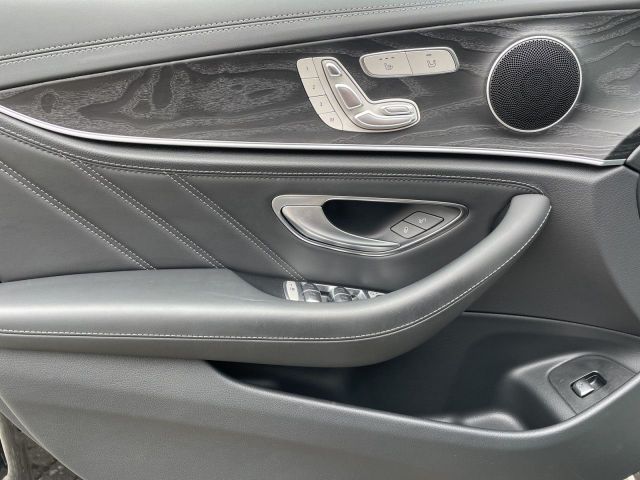 E Klasse E 63 S AMG 4Matic Bluetooth Navi LED