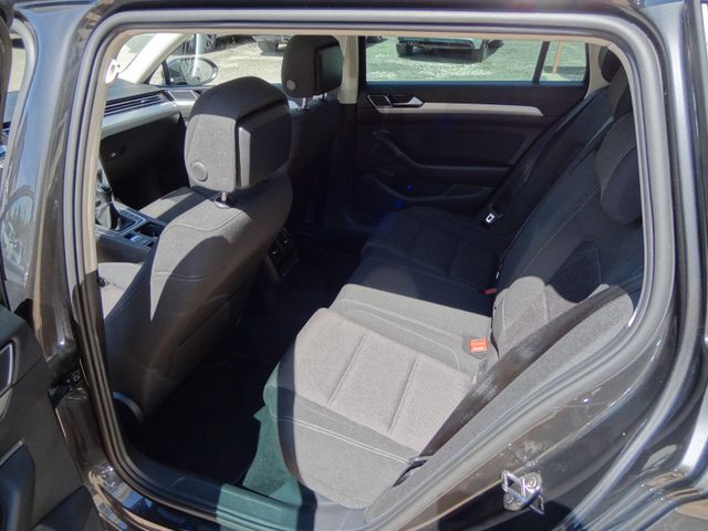 Fahrzeugabbildung Volkswagen Passat Variant Comfort/1.Hd/SitzH/AHK/59TKM/150P