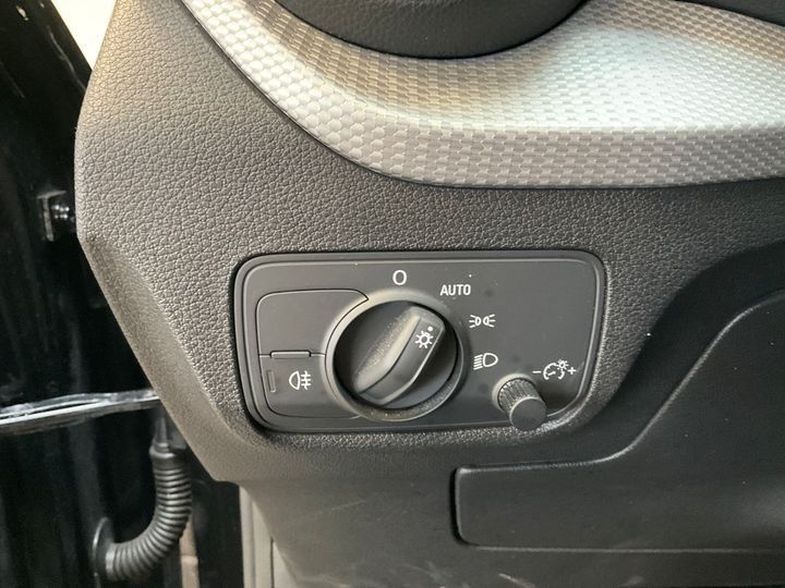 Fahrzeugabbildung Audi Q2 35 S-tronic advanced *Cam*LED*PDC*Sitzhzg*ACC