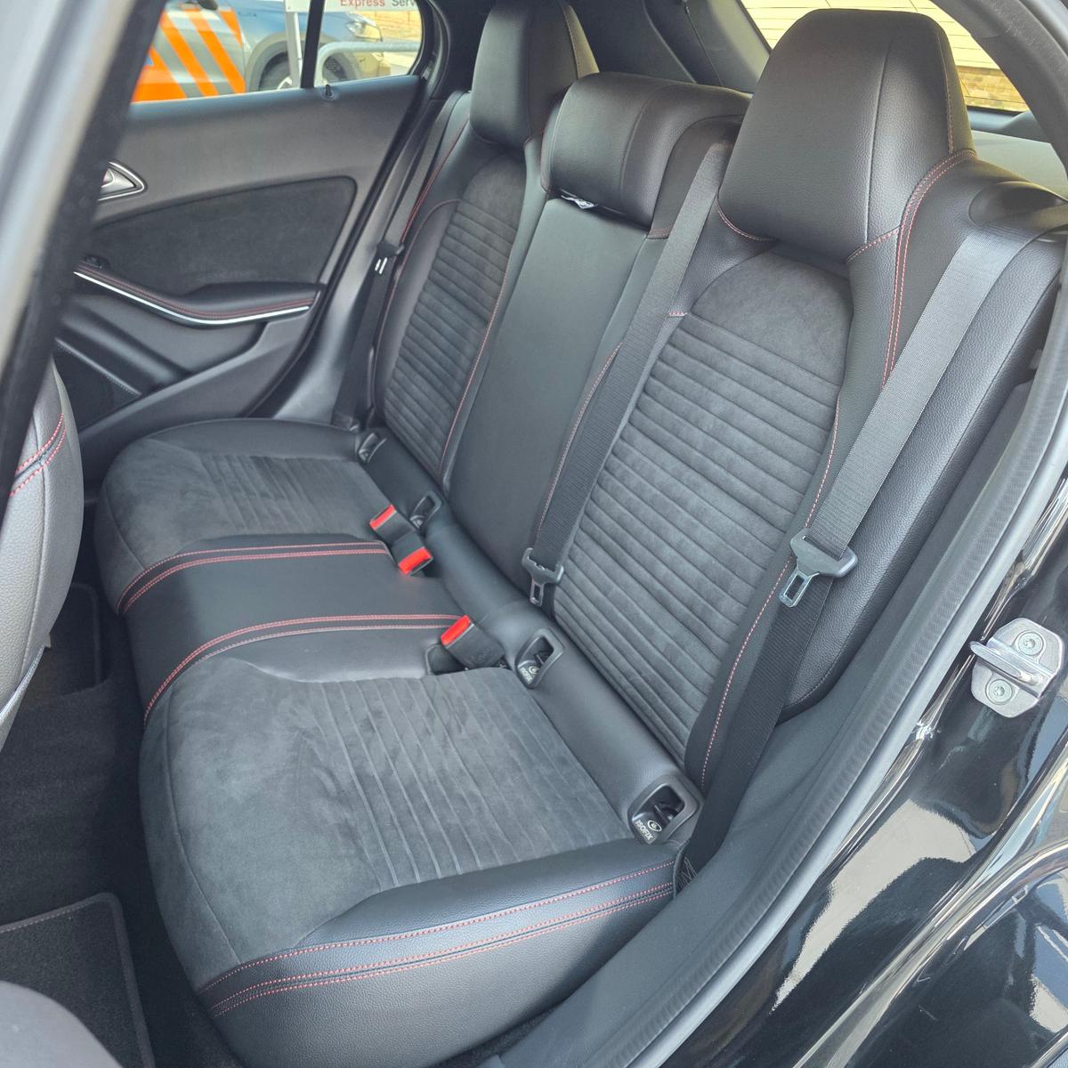 Mercedes-Benz GLA 200 CDI / d AMG Line