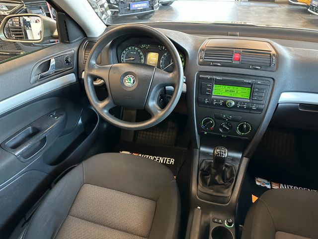 Skoda Octavia *TÜV0328*SCHECKHEFT*TEMPO*AHK*KLIMA*PDC