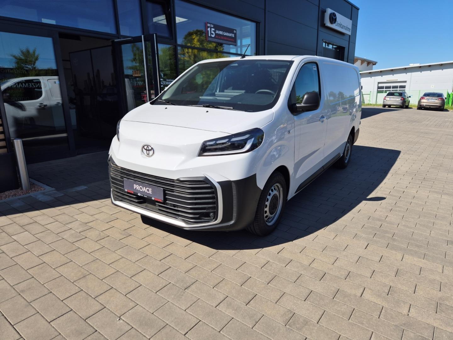 Toyota Proace 2.2l Diesel Kasten L2 verblecht 4-türig