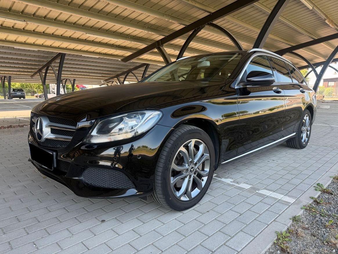 Mercedes-Benz C250d T-Modell PANO AHK TÜV NEU