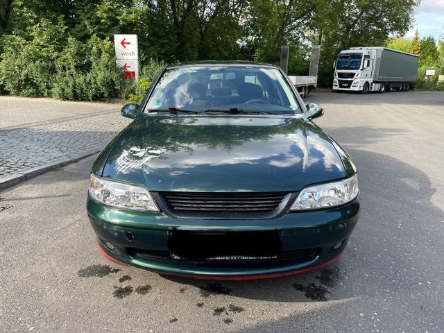 Opel Vectra 2 B 2,0L 16V Service TÜV Magna...