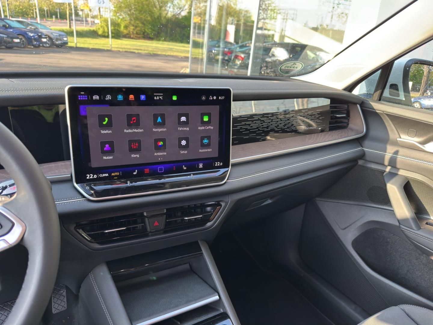 Fahrzeugabbildung Volkswagen Tayron Elegance Elegance,AHK,Navi,App Connect 7