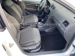 Fahrzeugabbildung Volkswagen Polo V 1.2 TSI Comfortline DSG  BMT/Start-Stopp