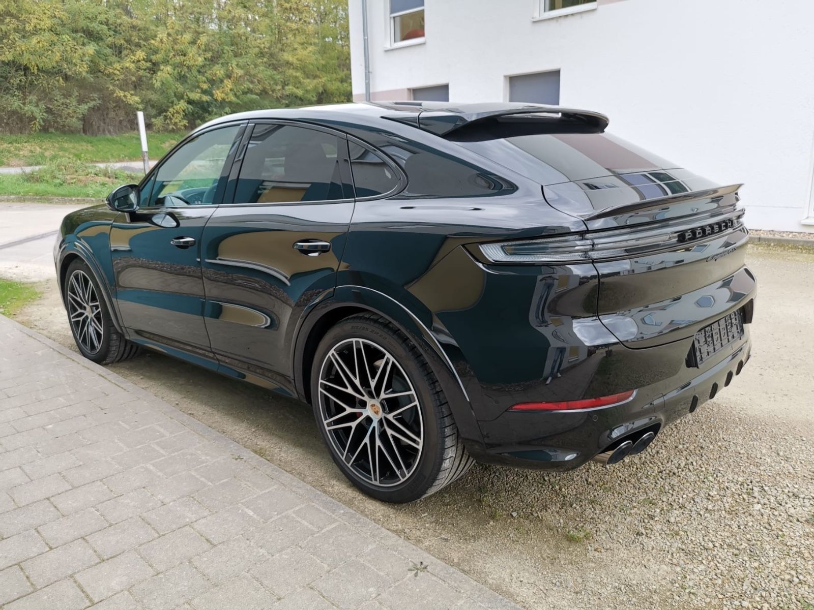 Porsche Cayenne GTS COUPE*REAR AX*3xDIS*22*Head*AHK*VOLL imagem 2