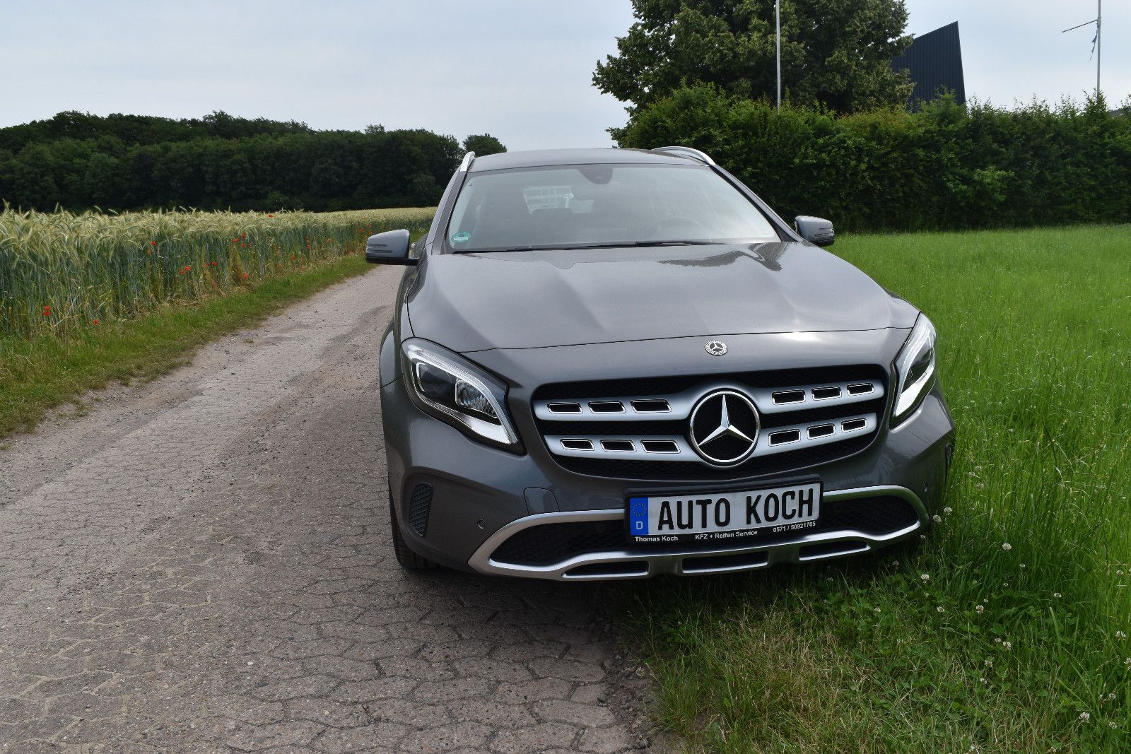 MERCEDES-BENZ GLA 200  7 Gang-Automatik