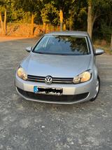 Volkswagen Golf 1.6 TDI BlueMotion BlueMotion - Volkswagen Golf aus 2011: Bluemotion