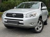 Toyota RAV 4 RAV4 Executive|KEYLESS|1.HAND|4x4| - gebrauchte Toyota RAV 4 aus dem Jahr 2007
