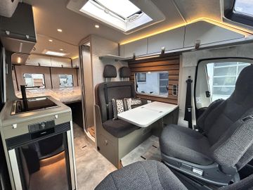 HYMER  ERIBA  HYMERCAR Yellowstone 602 8G Autarkie Wohnkomfort AHK ACC