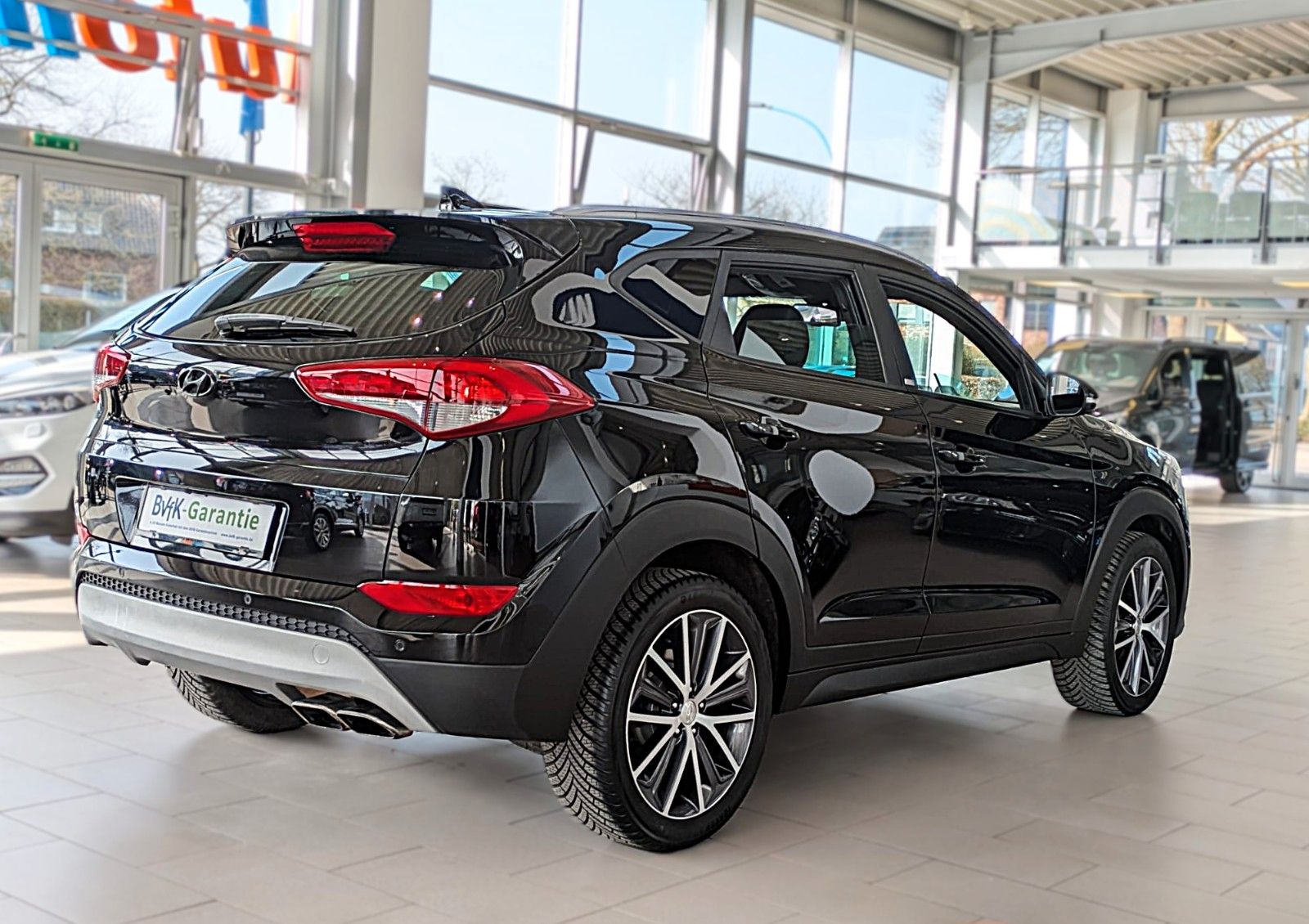 Fahrzeugabbildung Hyundai TUCSON 1.6i DTC PASSION SITZHZ ANDROID NAVI CAM