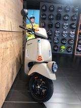 Vespa GTV  300 E5  ABS  offizielles Modell // AKTION - VESPA GTV