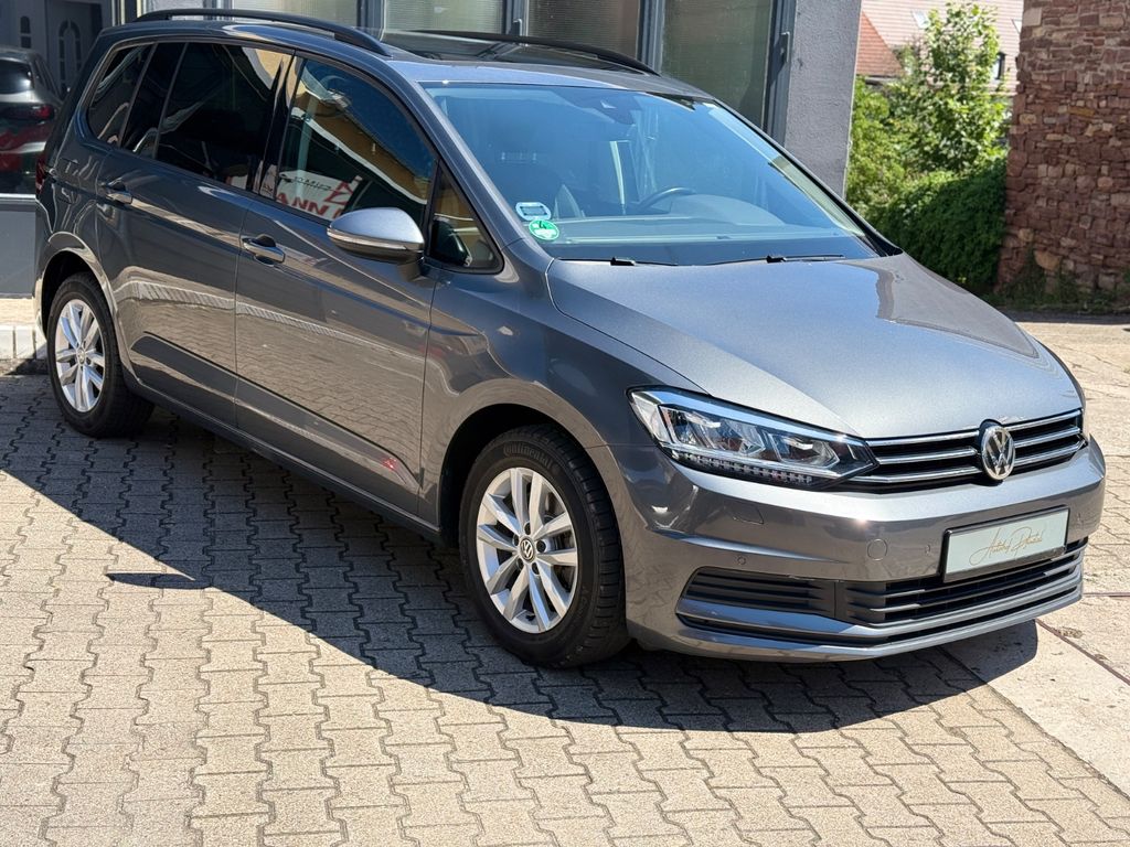 Image of Volkswagen Touran