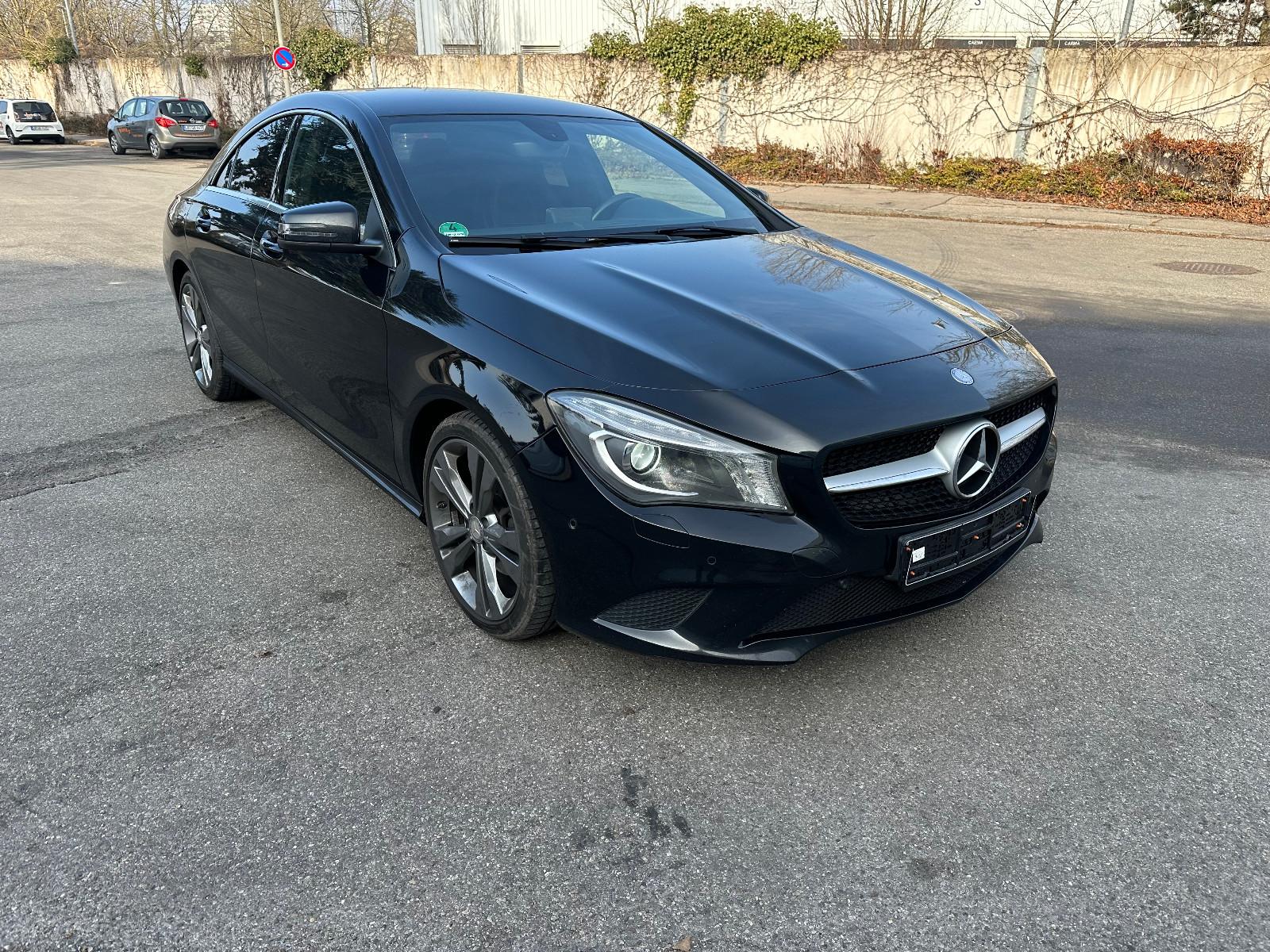 Mercedes-Benz CLA 180 d,Navi,Kamera,BiXnon,Sitzh.,PDC