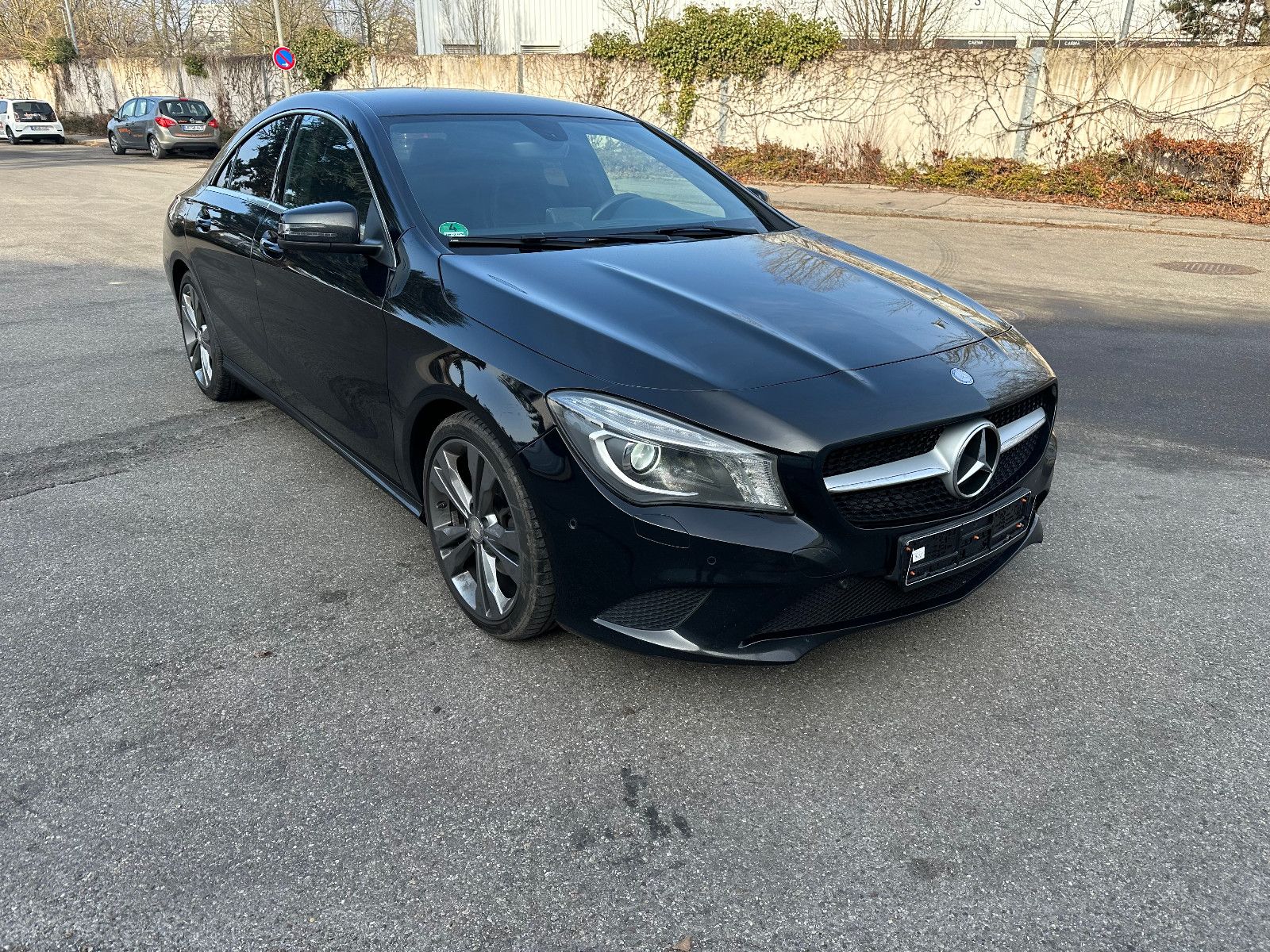 MERCEDES-BENZ CLA 180