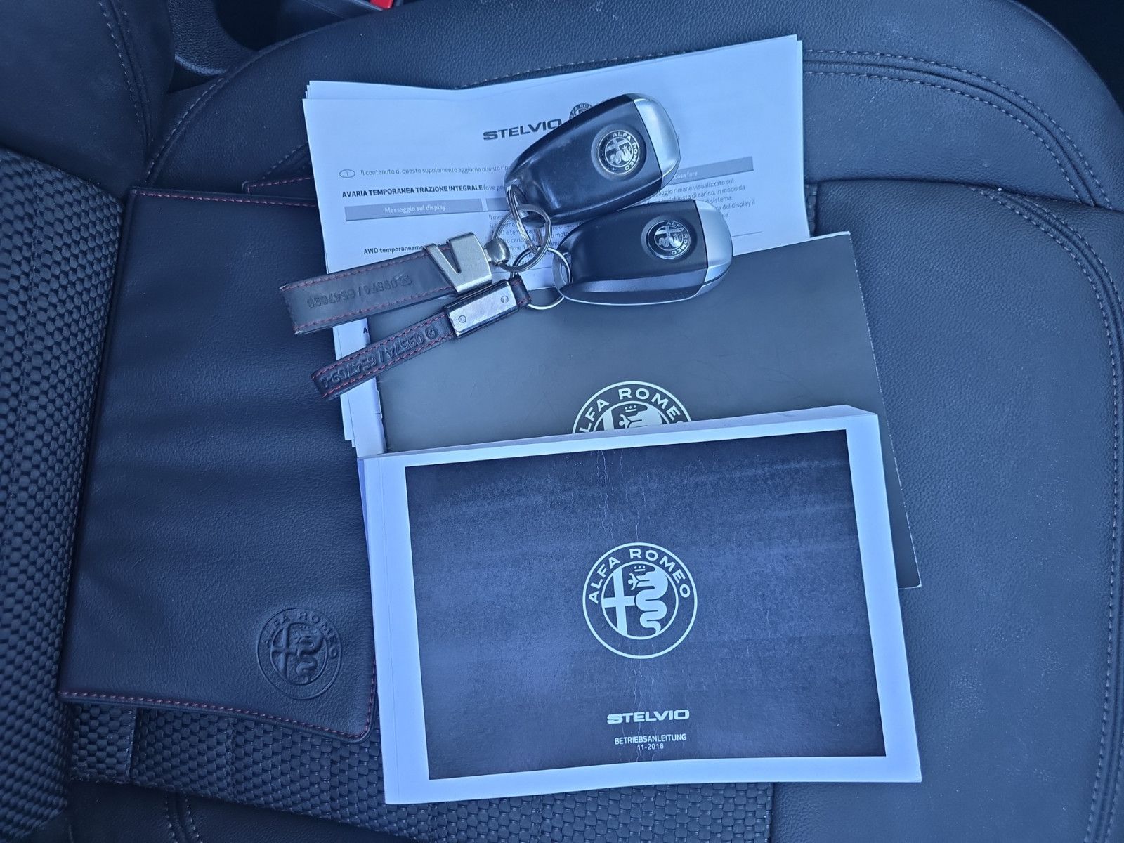 Fahrzeugabbildung Alfa Romeo Stelvio Super Q4 NAVI LEDER AUTOMATIK M+S
