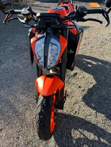 KTM Duke 890 GP - KTM 890 DUKE GP