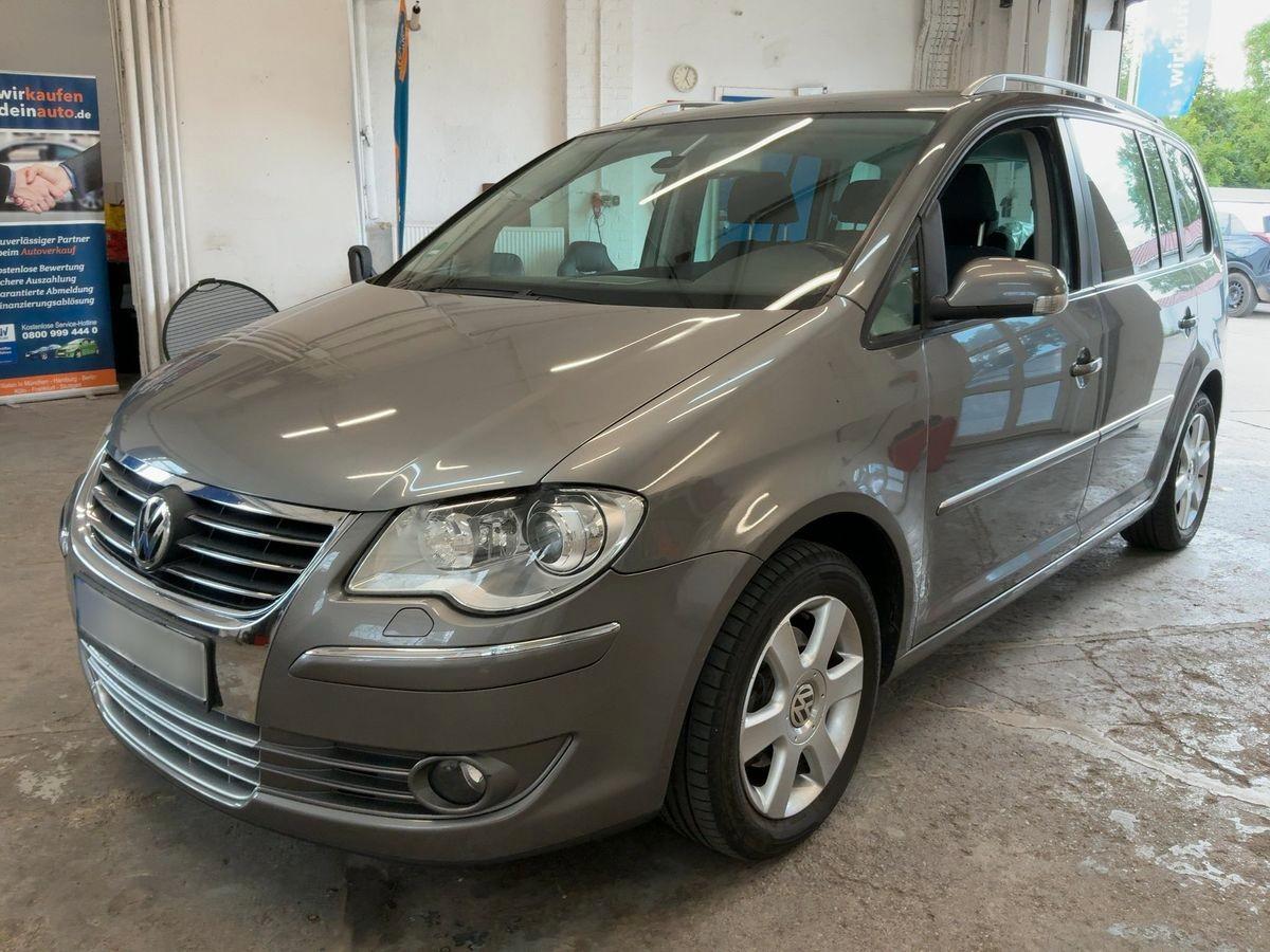 Volkswagen Touran Highline 2.0TDI DSG/7 Sitze/Scheckheft