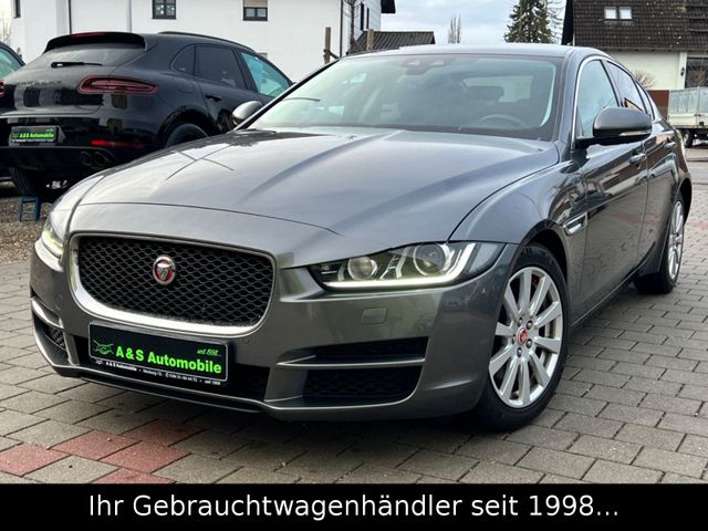 Jaguar XE 2.0d Pure *BI-XENON/SPUR/TOTWINKEL/NAVI*