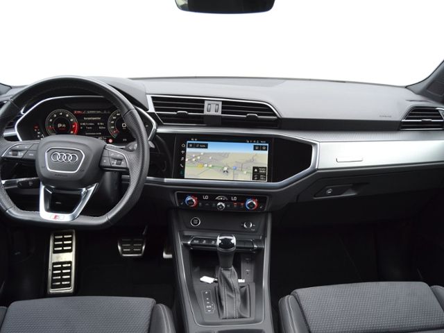 Q3 45 TFSI qu. S-tronic S line AHK/BLACK-PAKET/2
