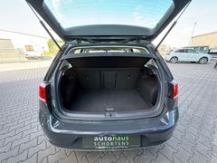 Fahrzeugabbildung Volkswagen Golf VII Lim 1.6 TDI Comfortline *ACC*SHZ*PANO*