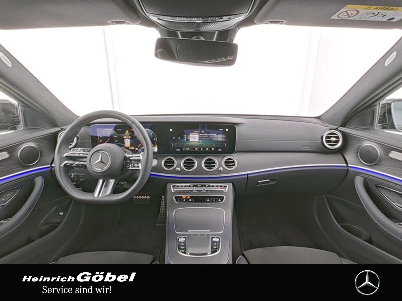 Fahrzeugabbildung Mercedes-Benz E 220 T d AMG+NIGHT+NAVI+AMBIENTE+LED+CARPLAY