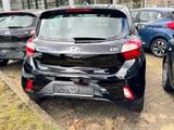 Hyundai i10 Hyundai i 10 FL (MY25) 1.0 Benzin (63 PS) 5- - Neuwagen mit Benzin-Antrieb: Kleinwagen