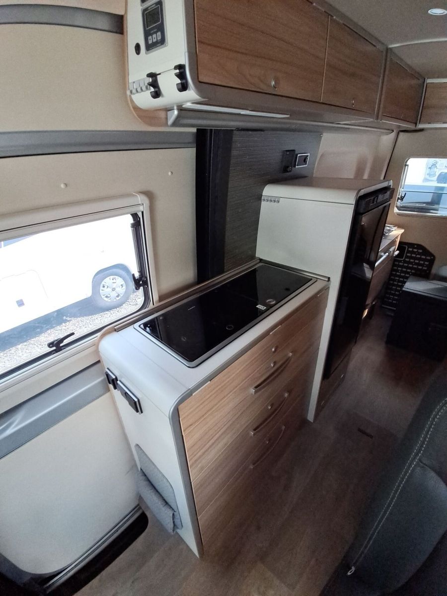 Fahrzeugabbildung HYMER / ERIBA / HYMERCAR Grand Canyon S CrossOver Mercedes 4x4 AHK,Luftfe