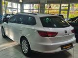 Seat Leon ST Style/SHZ/Navi/PDC/Tempomat/Gar./ - Seat Leon Style mit Benzin-Antrieb