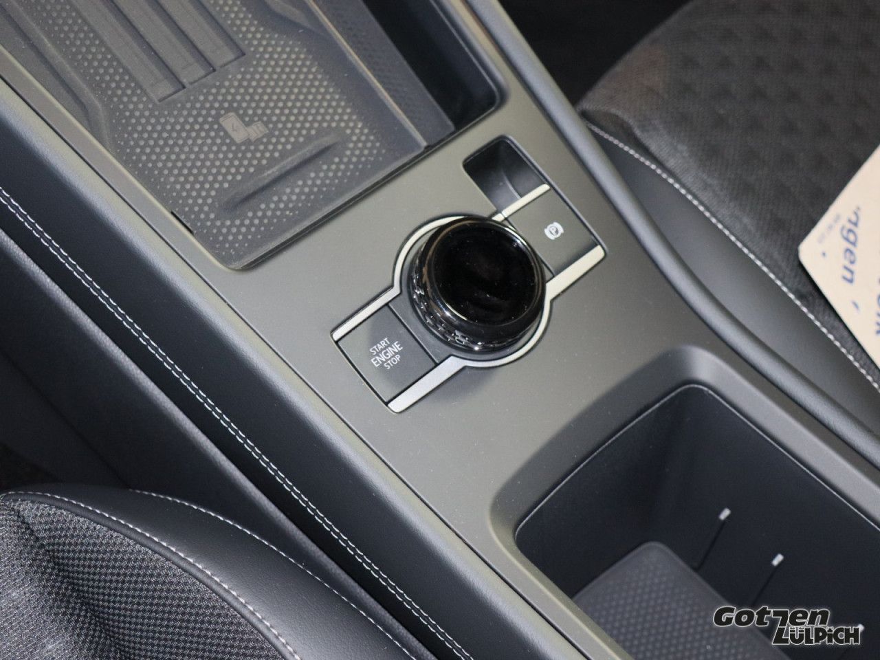 Fahrzeugabbildung Volkswagen T-Roc R-Line 1,5TSI LED-Matrix AHK DSG Navi Easy