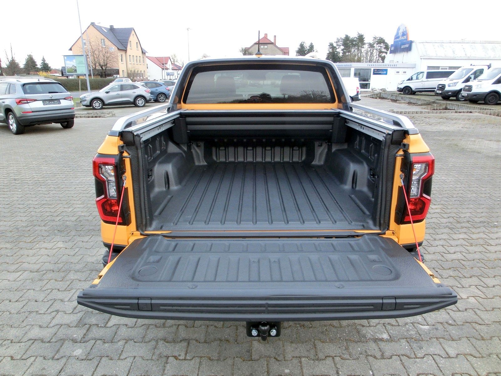 Fahrzeugabbildung Ford Ranger Wildtrak e-4WD Doppelkabine NEUES MODELL