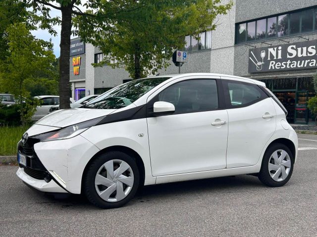 TOYOTA Aygo