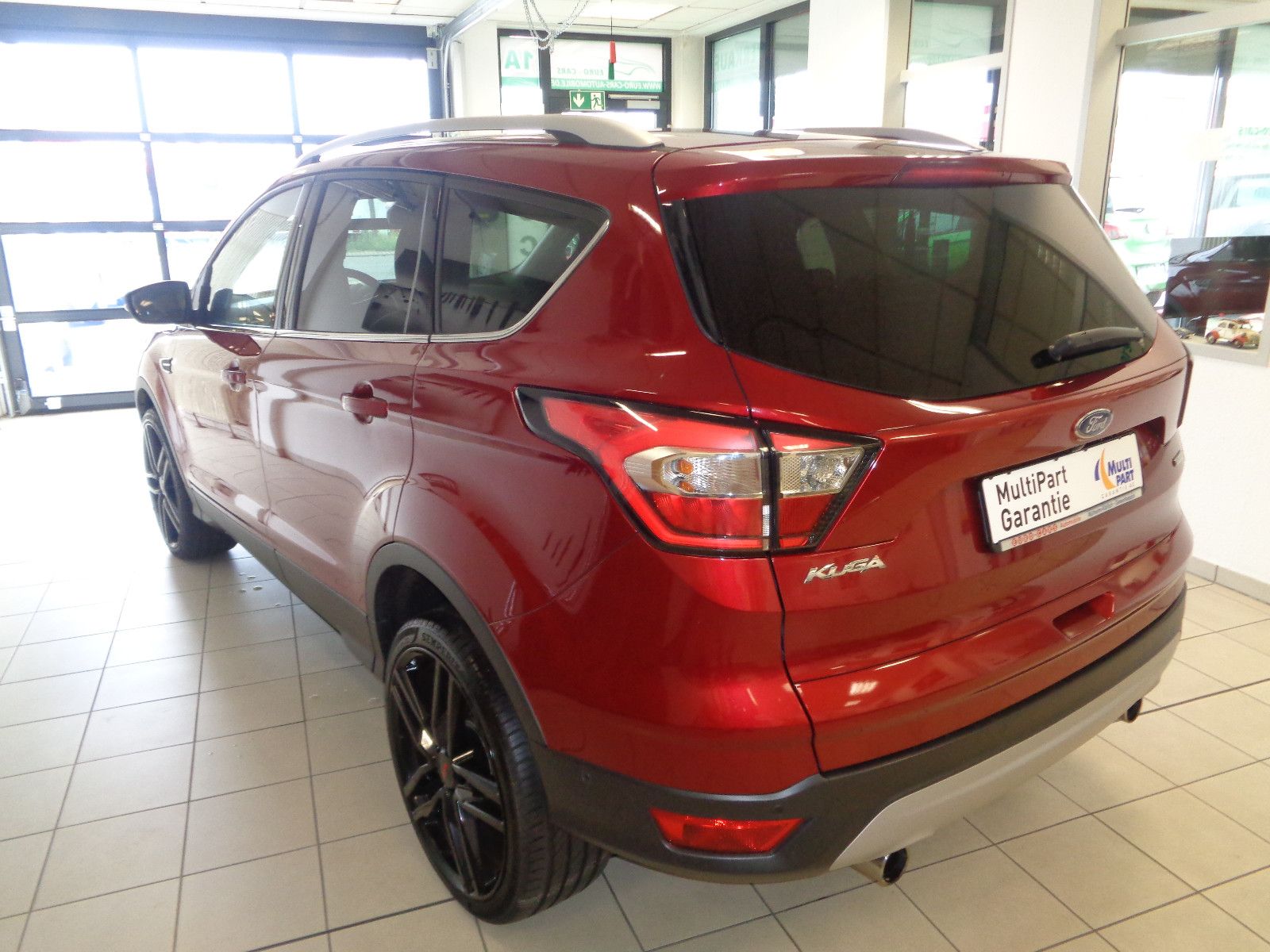 Fahrzeugabbildung Ford Kuga Titanium/ Allrad/ AHK /Kamera