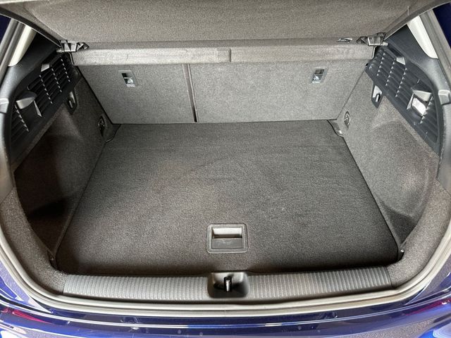 Q2 35 TFSI S LINE +MATRIX+NAVI+AHK+KAMERA+SONOS+