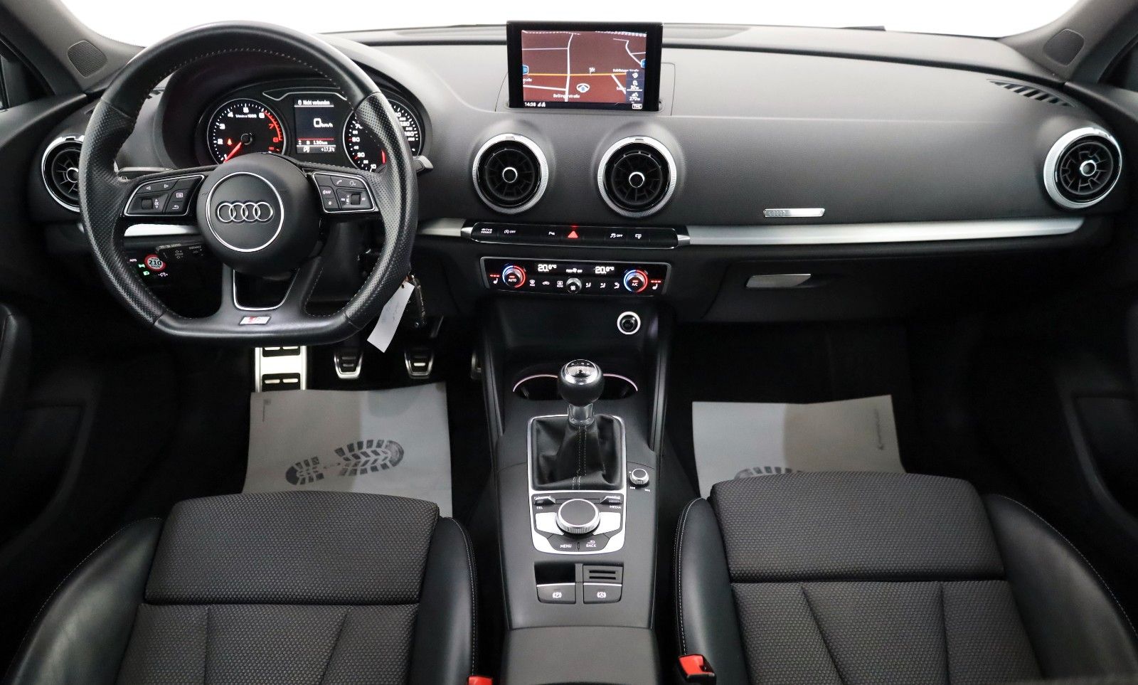 Fahrzeugabbildung Audi A3 S Line T.Leder,Navi,Xenon,ACC,SH,PDC,SR+WR