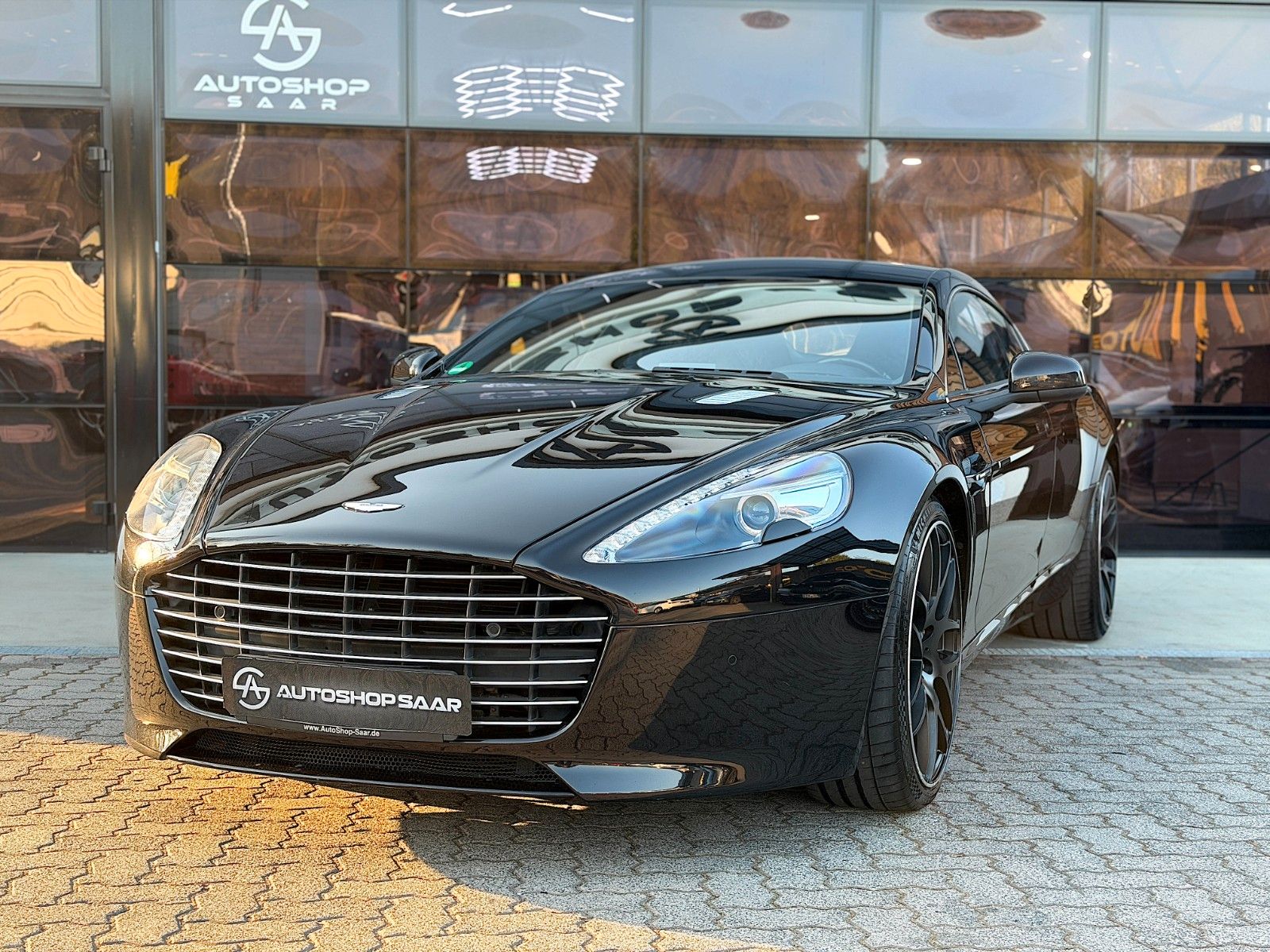 ASTON MARTIN Rapide