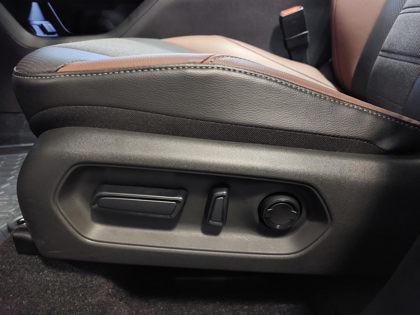 Suzuki e Vitara Comfort + Allgrip  Panorama LED 4 WD