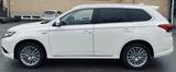 Mitsubishi Outlander 2.4 MIVEC PLUG-IN HYBRID 4WD Basis... - Mitsubishi Outlander Hybrid (/Elektro) Plug in mit Benzin-Antrieb