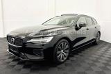 Volvo V60 Kombi Plus Dark Recharge Plug-In Hybrid AWD - Volvo V60 in Wuppertal